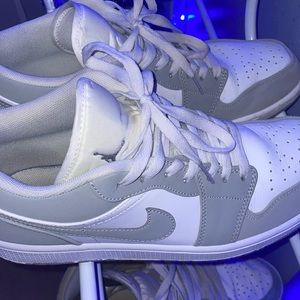 Jordan 1 Lows Wolf Gray